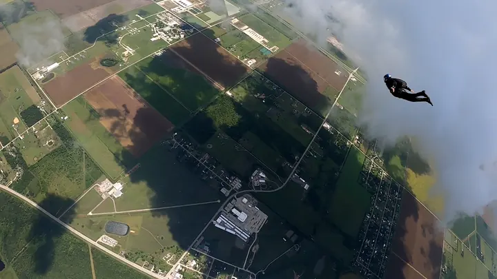 Freefall: Freefall over the fields